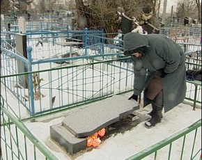 Задержан вандал, разгромивший кладбище в Карачеве Фото пресс-службы УВД по Брянской области