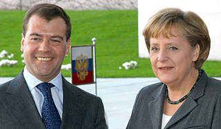 Меркель назначила Медведеву свидание Меркель назначила Медведеву свидание