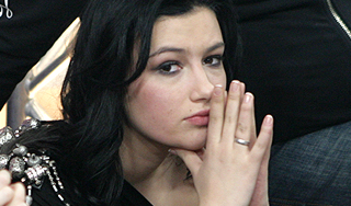 Мать и отец бросили Анастасию Приходько Мать и отец бросили Анастасию Приходько