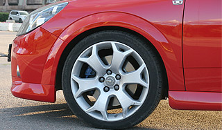 Чем опасна низкопрофильная резина Чем опасна низкопрофильная резина