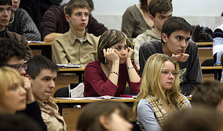 Студентам предложили сдавать ЕГЭ каждый год Студентам предложили сдавать ЕГЭ каждый год