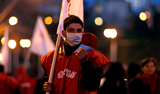 В Тбилиси разгромлен пресс-центр оппозиции В Тбилиси разгромлен пресс-центр оппозиции