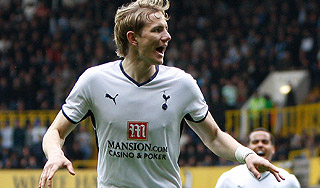 Павлюченко оставил "Тоттенхэм" в элите Павлюченко оставил "Тоттенхэм" в элите