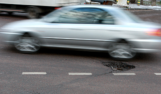 Чем опасны весенние дороги Чем опасны весенние дороги