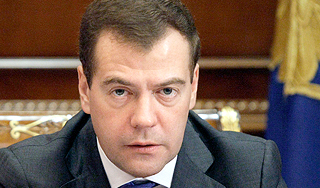Медведев взял бюрократию под контроль Медведев взял бюрократию под контроль