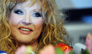 Пугачева поблагодарила за спасение дочери Пугачева поблагодарила за спасение дочери