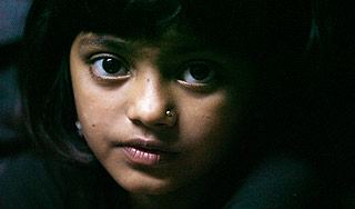 Отец продает звезду "Миллионера из трущоб" Отец продает звезду "Миллионера из трущоб"