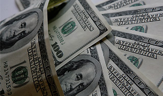 Рубль немного отыграл падение Рубль немного отыграл падение