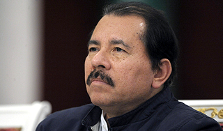 Глава Никарагуа отдаст президентство жене Глава Никарагуа отдаст президентство жене