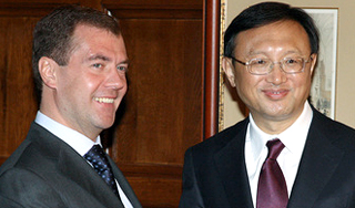 Медведев назвал доброго друга России Медведев назвал доброго друга России