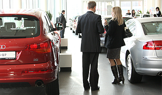 Назван прогноз продаж автомобилей в России Назван прогноз продаж автомобилей в России