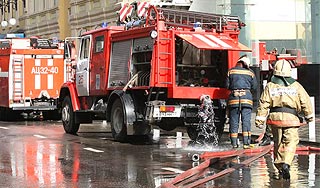 Пожар в Иркутске унес жизни людей Пожар в Иркутске унес жизни людей