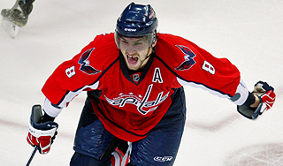 Овечкин трижды огорчил Малкина Овечкин трижды огорчил Малкина