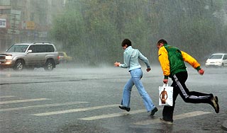 Центр России готовится к удару стихии Центр России готовится к удару стихии