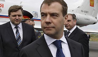 Медведев раскритиковал чиновников Медведев раскритиковал чиновников