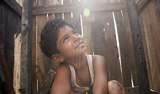 "Миллионера из трущоб" выгнали на улицу "Миллионера из трущоб" выгнали на улицу