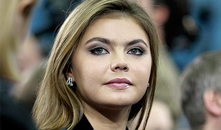 Алина Кабаева скрывает отца своего ребенка Алина Кабаева скрывает отца своего ребенка