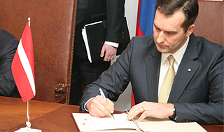 Латвия упростила визы россиянам Латвия упростила визы россиянам