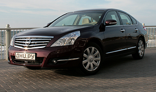 Путин провел тест-драйв Nissan Teana Путин провел тест-драйв Nissan Teana