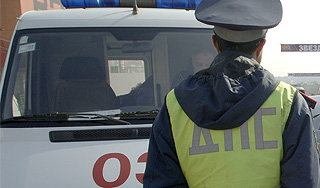 Грузовик задавил подростков в Петербурге Грузовик задавил подростков в Петербурге