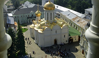 Православные отмечают Троицу Православные отмечают Троицу