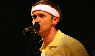 Москвичи уплывут в лето с Дельфином Москвичи уплывут в лето с Дельфином