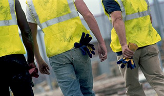 Строители нашли две тонны денег Строители нашли две тонны денег