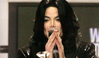 У Майкла Джексона хотят отсудить $40 млн У Майкла Джексона хотят отсудить $40 млн