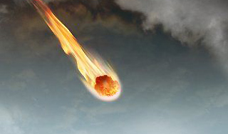 На подростка упал огненный шар На подростка упал огненный шар