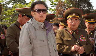 Ким Чен Ир угрожает атомным оружием Ким Чен Ир угрожает атомным оружием