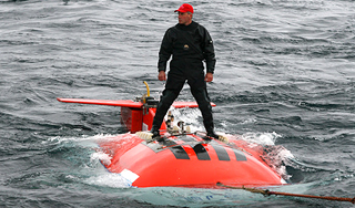 "Миры" ищут на Байкале "золото Колчака" "Миры" ищут на Байкале "золото Колчака"