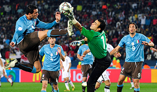 Чемпионы мира по футболу биты "фараонами" Чемпионы мира по футболу биты "фараонами"