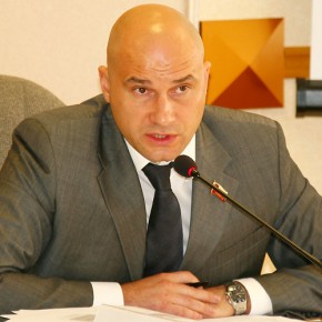 Патов предупрежден и вооружен