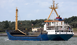 Пираты освободили украинских моряков Пираты освободили украинских моряков