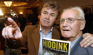 Отец Хиддинка умер от тяжелой болезни Отец Хиддинка умер от тяжелой болезни