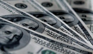 Доллар рухнул после значительного роста Доллар рухнул после значительного роста