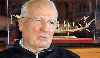 Экс-президент Турции грозит самоубийством Экс-президент Турции грозит самоубийством