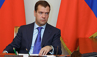 Медведев готовит боевикам ответный удар Медведев готовит боевикам ответный удар