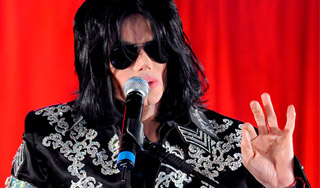 Мать Джексона претендует на имущество певца Мать Джексона претендует на имущество певца