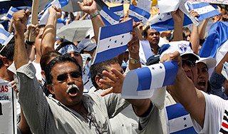 Жители Гондураса поддержали путчистов Жители Гондураса поддержали путчистов