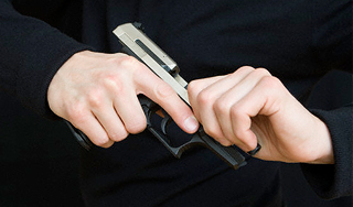 Россиянина во Франции застрелил киллер Россиянина во Франции застрелил киллер