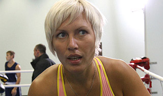 Рагозина защитила чемпионские пояса Рагозина защитила чемпионские пояса