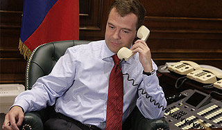 Медведев ждет от Обамы конкретики Медведев ждет от Обамы конкретики