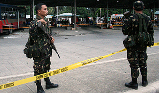 На Филиппинах взорвали святыню На Филиппинах взорвали святыню