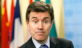 Будущего шефа Ми-6 подставила жена Будущего шефа Ми-6 подставила жена