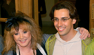 Алла Пугачева отдает долги Максима Галкина Алла Пугачева отдает долги Максима Галкина