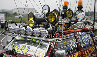 В России перестанут продавать "мигалки" В России перестанут продавать "мигалки"