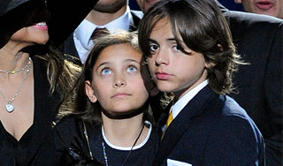 Экс-супруга Майкла Джексона торгует детьми Экс-супруга Майкла Джексона торгует детьми