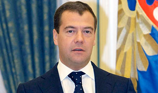 Медведев предложил Хоркину в губернаторы Медведев предложил Хоркину в губернаторы