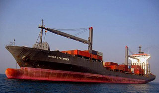 Пираты освободили судно с россиянами Пираты освободили судно с россиянами